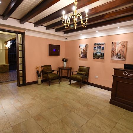 Casa Solada Hotel Кампала Екстериор снимка