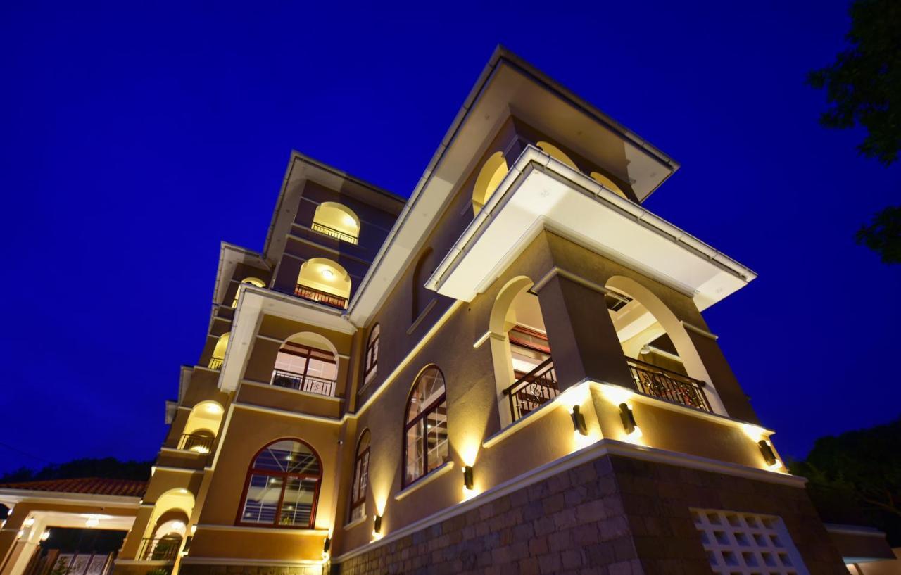 Casa Solada Hotel Кампала Екстериор снимка
