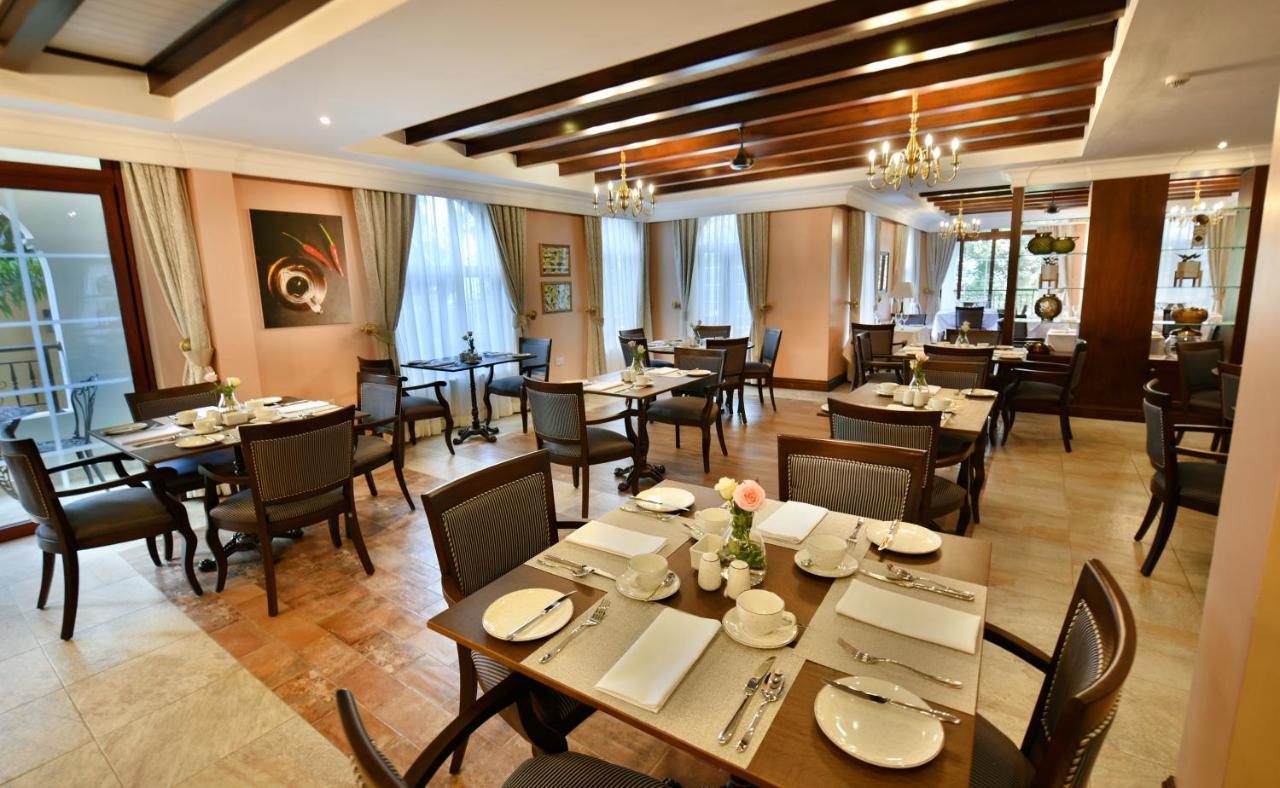 Casa Solada Hotel Кампала Екстериор снимка