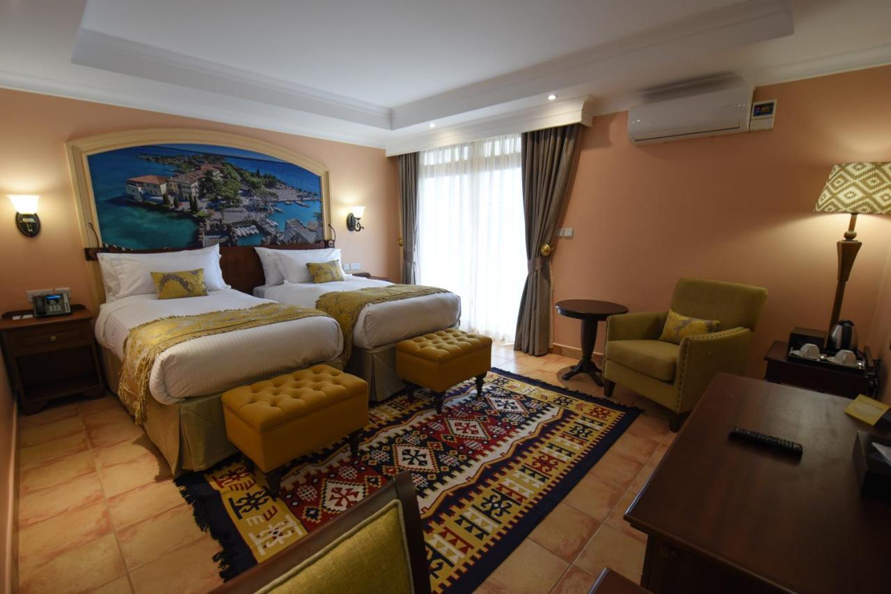 Casa Solada Hotel Кампала Екстериор снимка