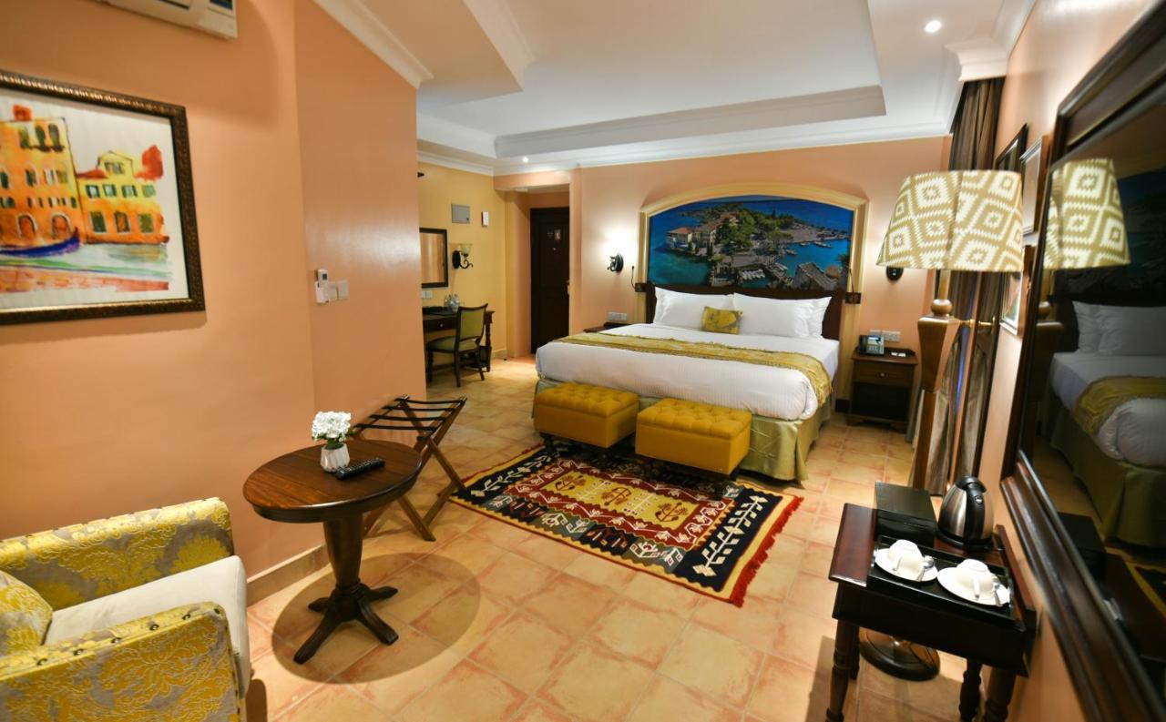Casa Solada Hotel Кампала Екстериор снимка