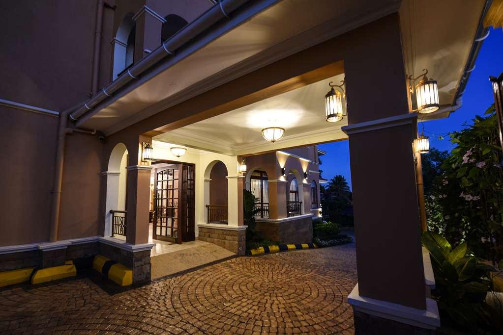 Casa Solada Hotel Кампала Екстериор снимка